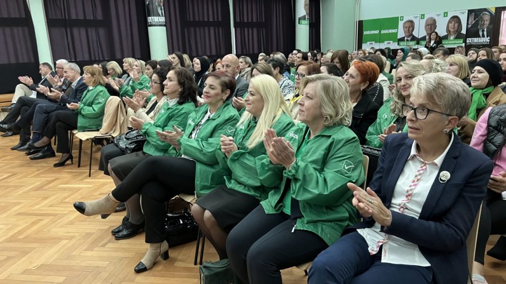 Žene SDA u Donjem Vakufu organizirale tribinu “Snaga žene u izbornom procesu”